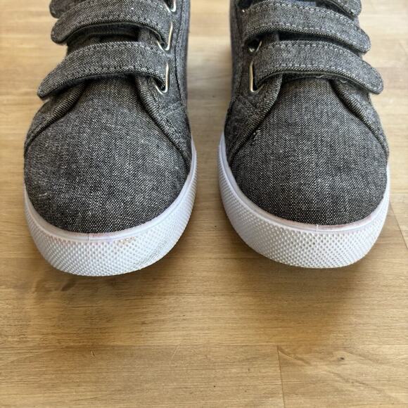 Fabkids Casual School Shoes Easy closure Multi Strap Sneaker Grey size US 4 - Picture 10 of 12